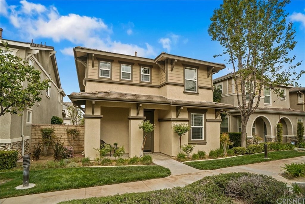 Property Photo:  24039 Whitewater Drive  CA 91354 