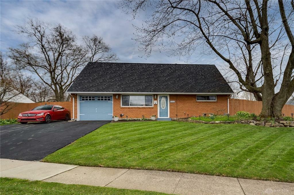 5820 Shady Oak Street  Huber Heights OH 45424 photo