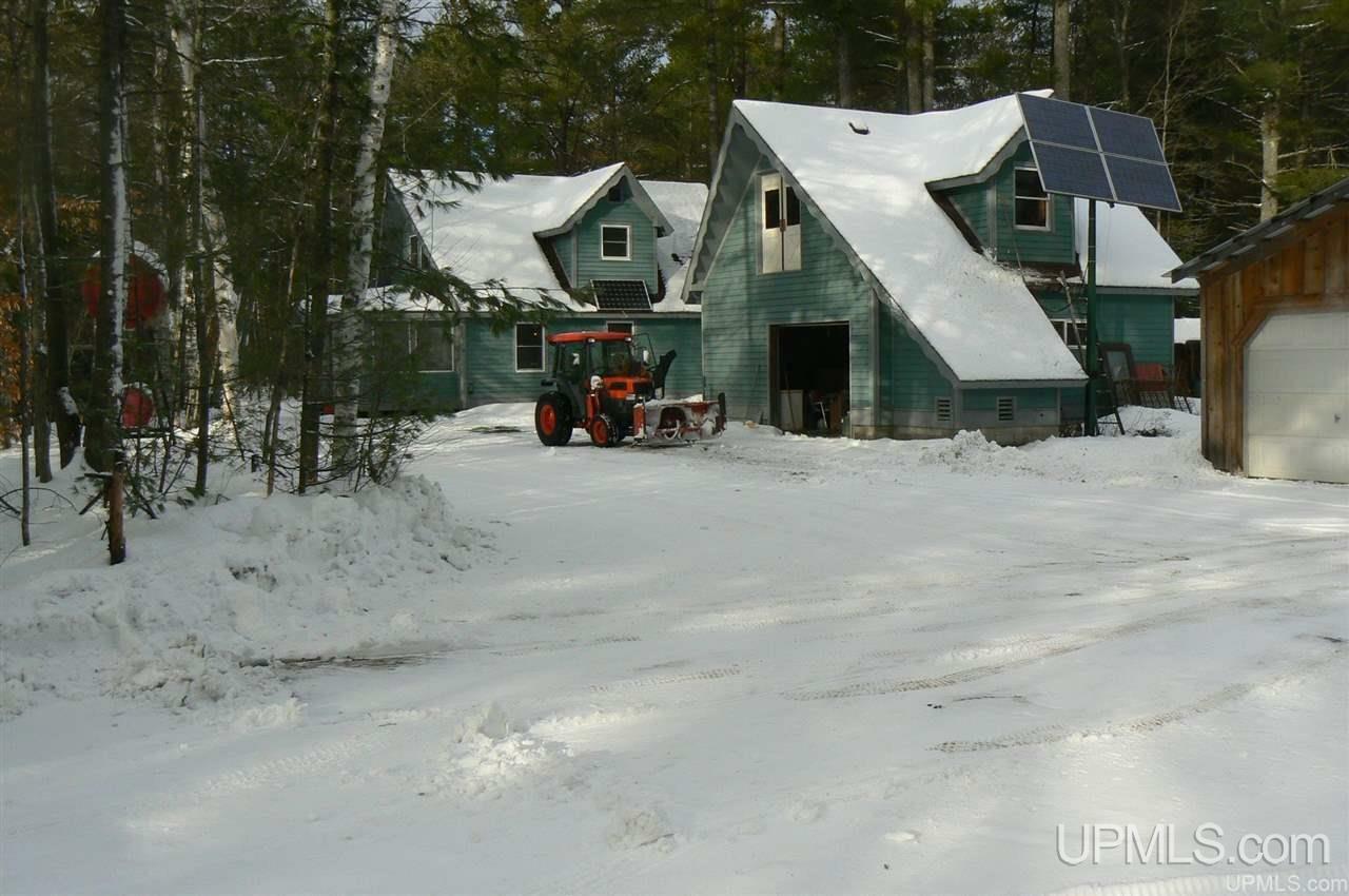 Property Photo:  N5464 Chamberlain Rd  MI 49895 