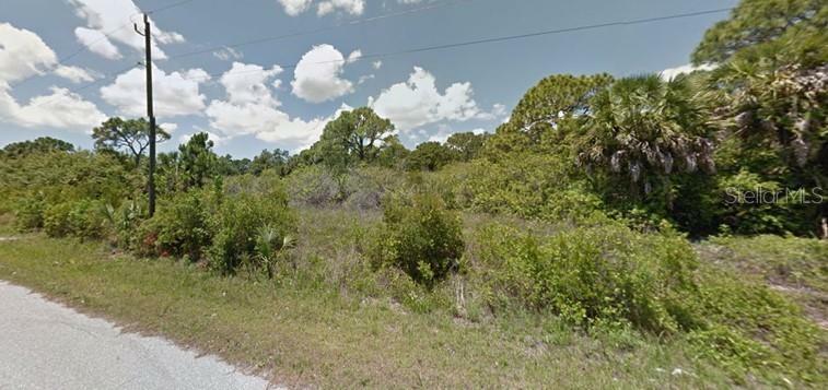 Property Photo:  8095 Agate St  FL 33981 