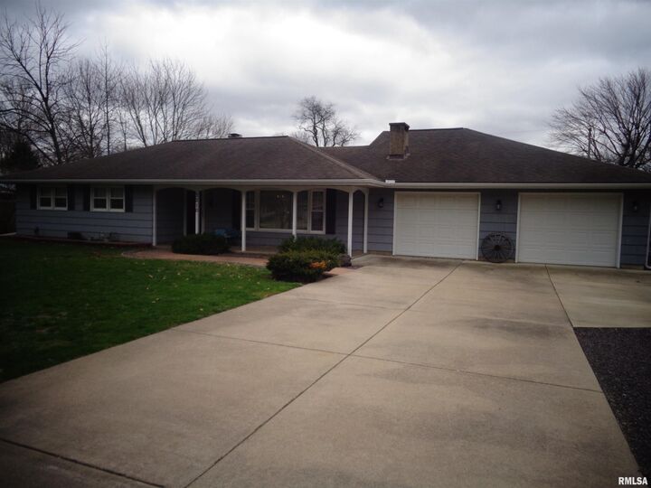 3210 E Cedar Hills  Chillicothe IL 61523 photo