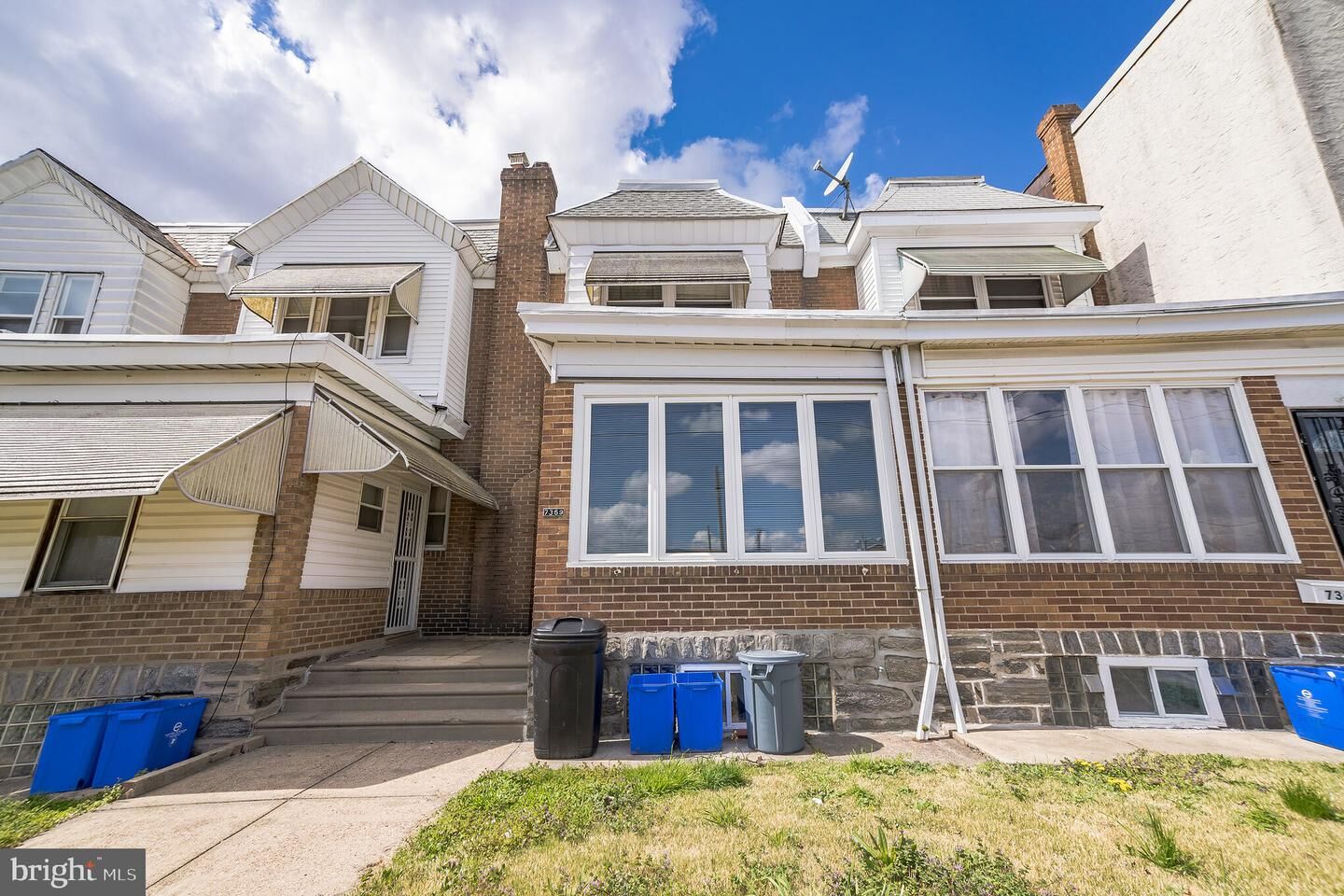 Property Photo: 7369 Elmwood Avenue PA 19153