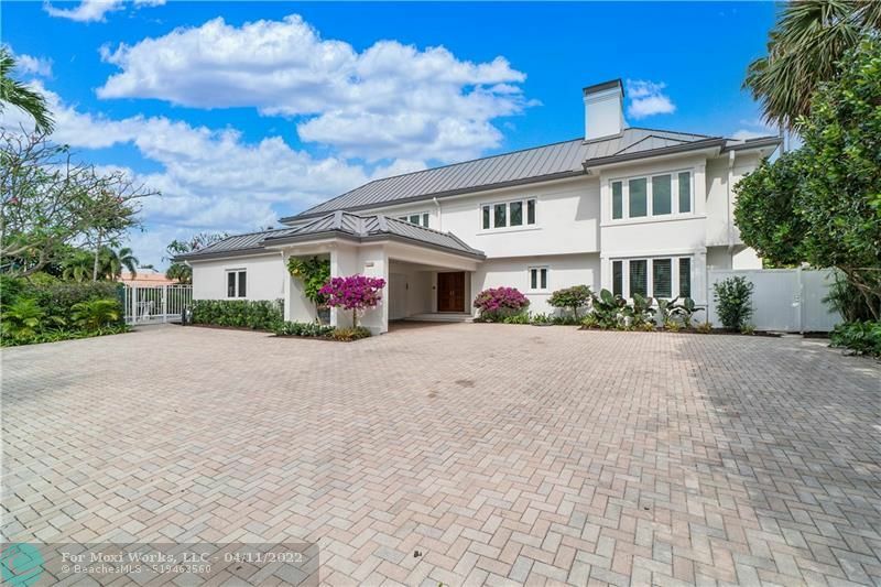 Property Photo:  1400 W Lake Dr  FL 33316 