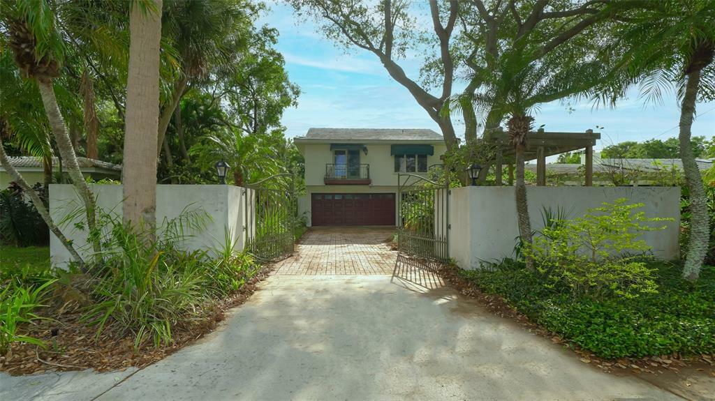 Property Photo:  2850 Bay Shore Road  FL 34234 