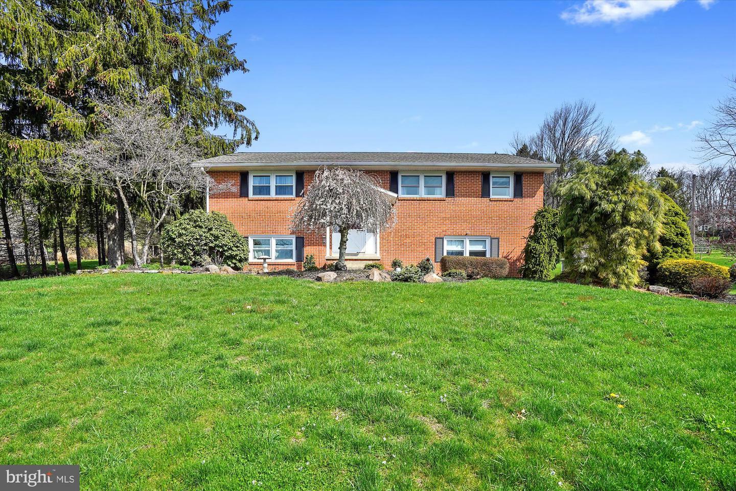 Property Photo: 165 Fry Road PA 19522