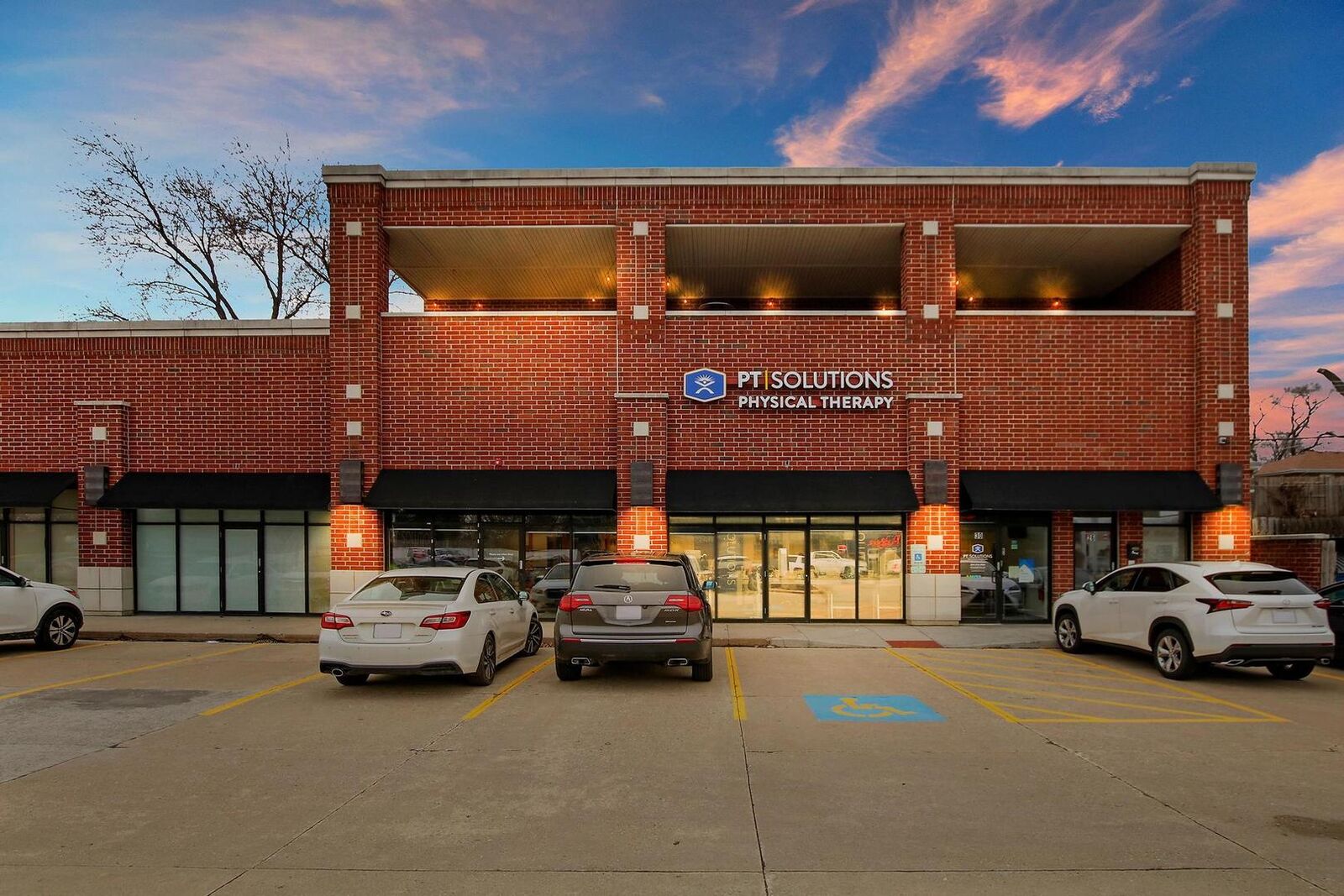 Property Photo: 26 S Northwest Highway 2 IL 60074