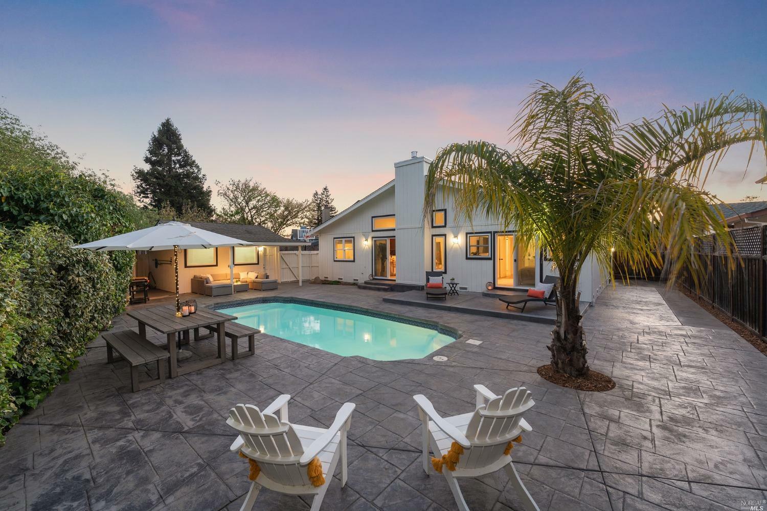 1687 Del Oro Circle  Petaluma CA 94954 photo
