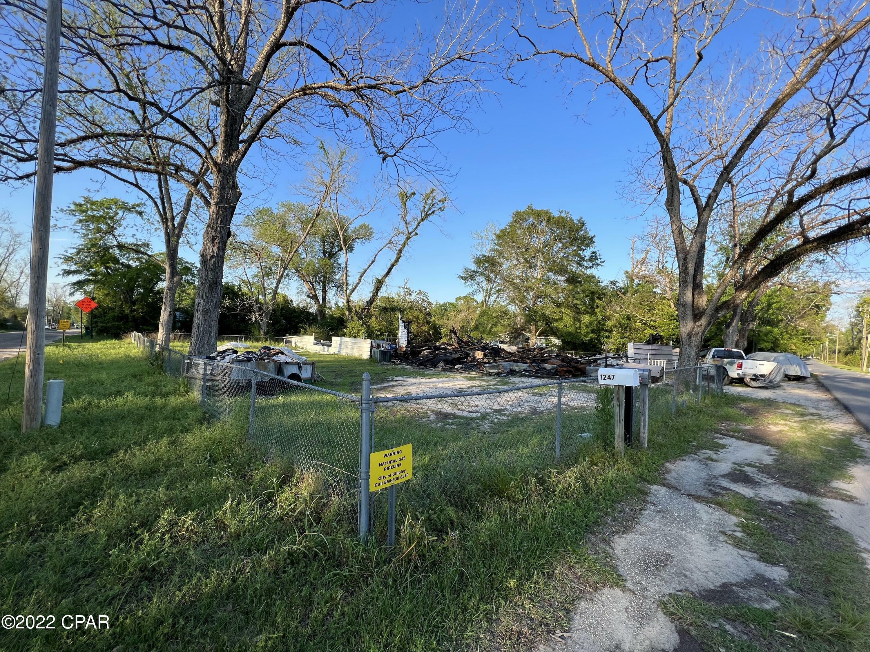 Property Photo: 1246 Campbellton Avenue FL 32428