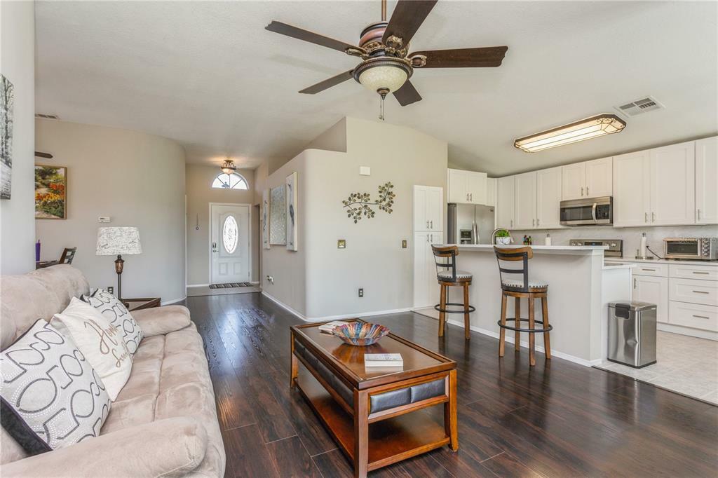 Property Photo:  1640 Portsmouth Lake Drive  FL 33511 