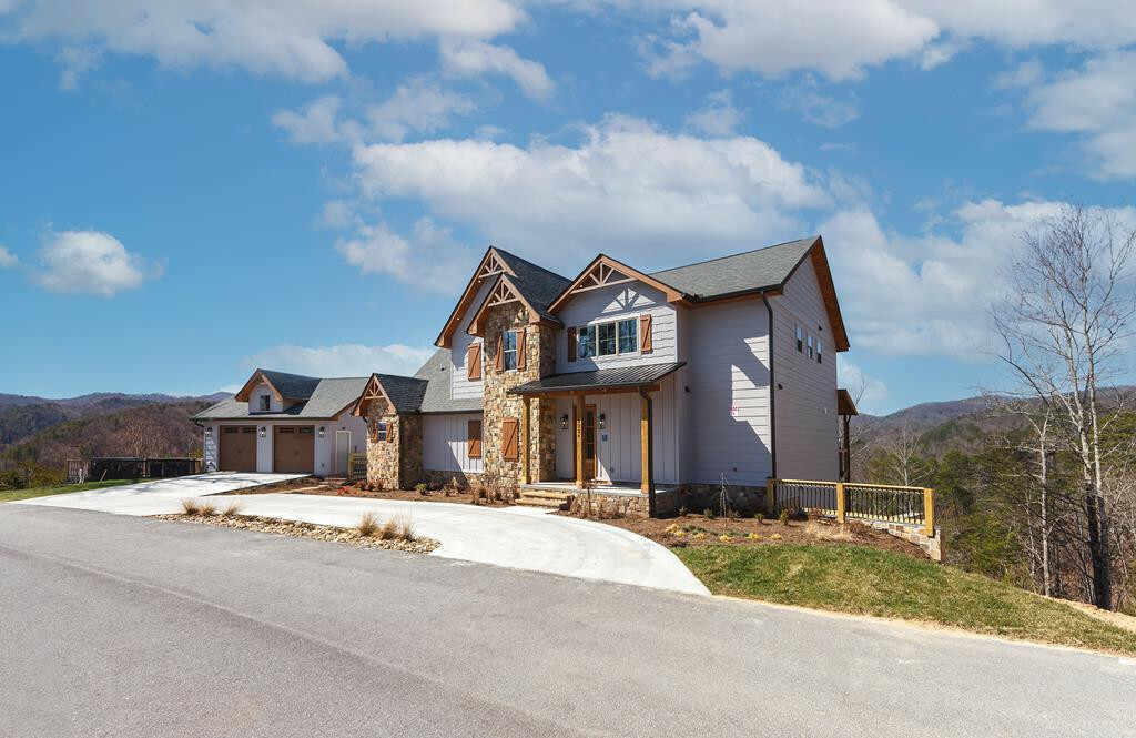 Property Photo: 3134 Smoky Bluff Trail TN 37862