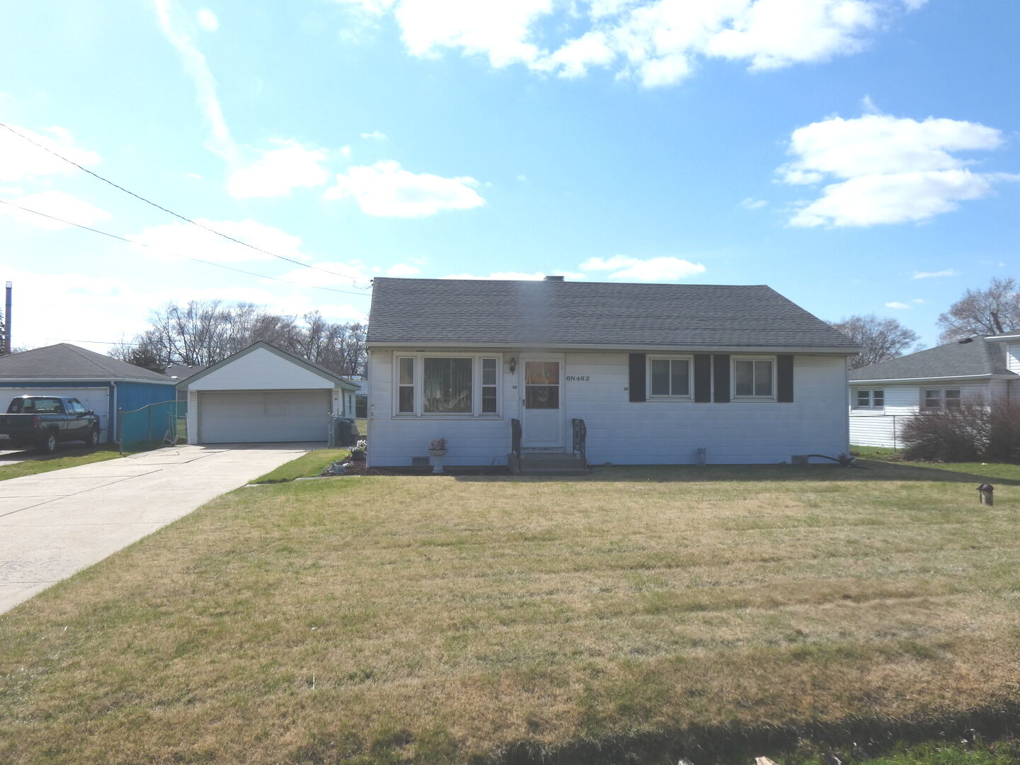 Property Photo: 6N462 Central Avenue IL 60191