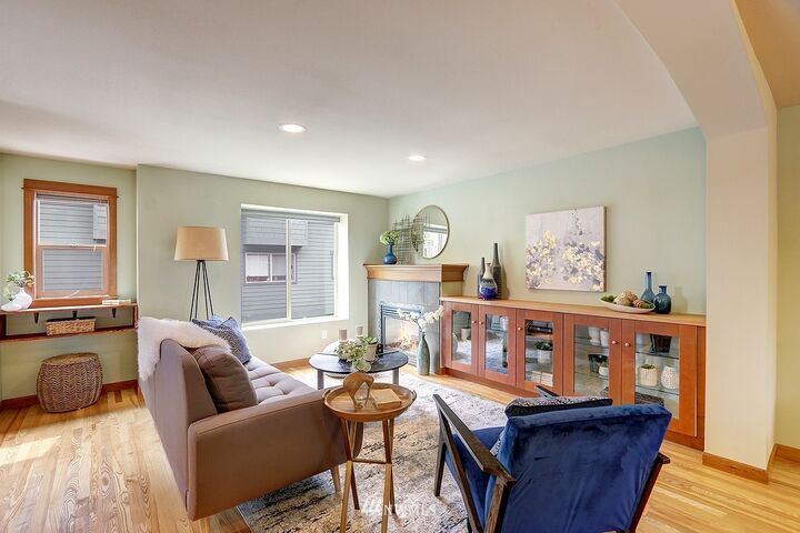 Property Photo: 2138 N 113th Street B WA 98133