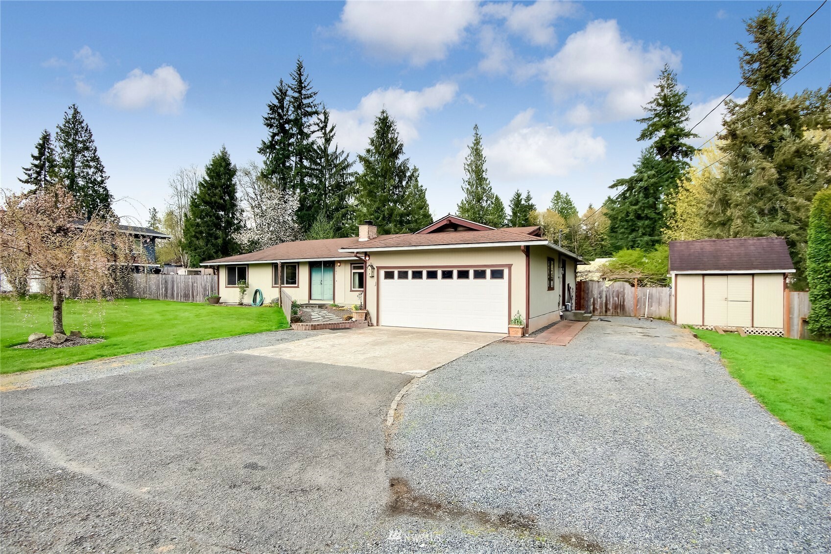 Property Photo:  2107 88th Avenue SE  WA 98258 