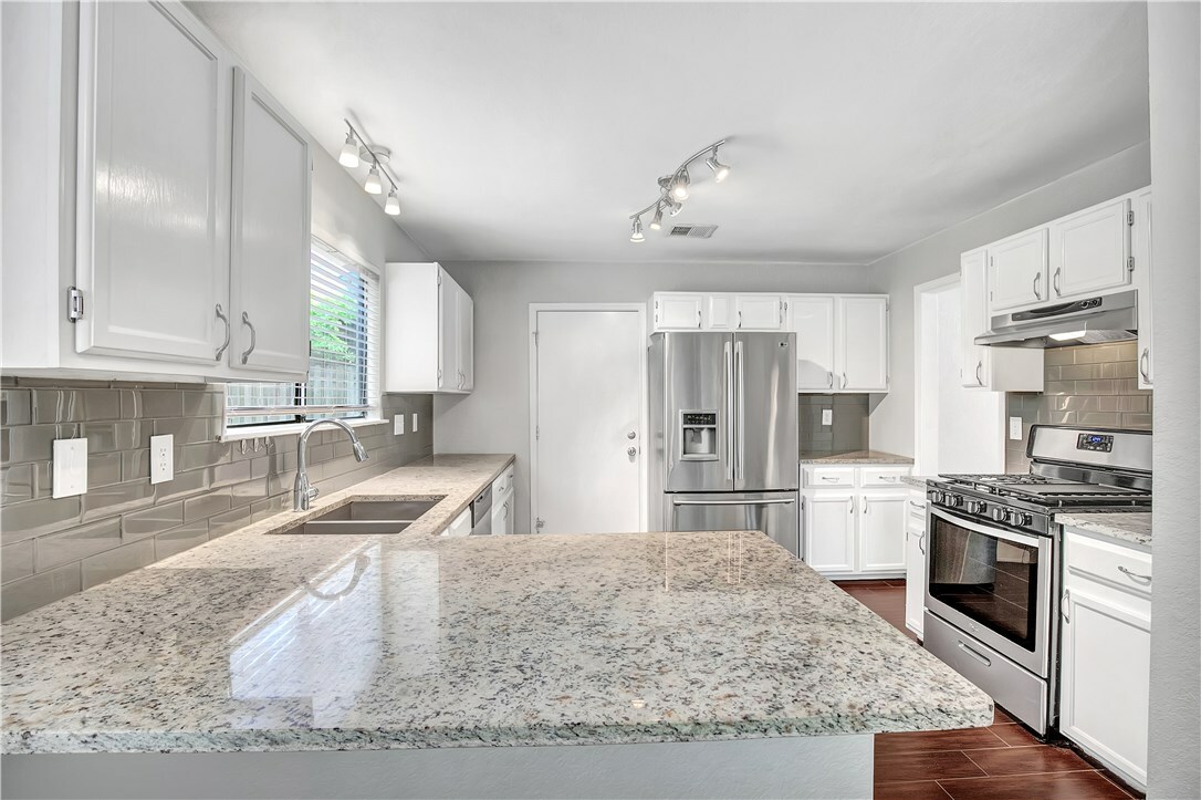Property Photo: 1509 Garnaas Drive TX 78758