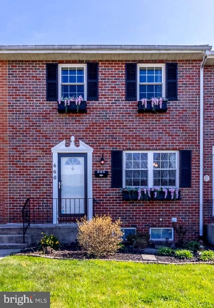 Property Photo: 660 Jefferson Street PA 18076