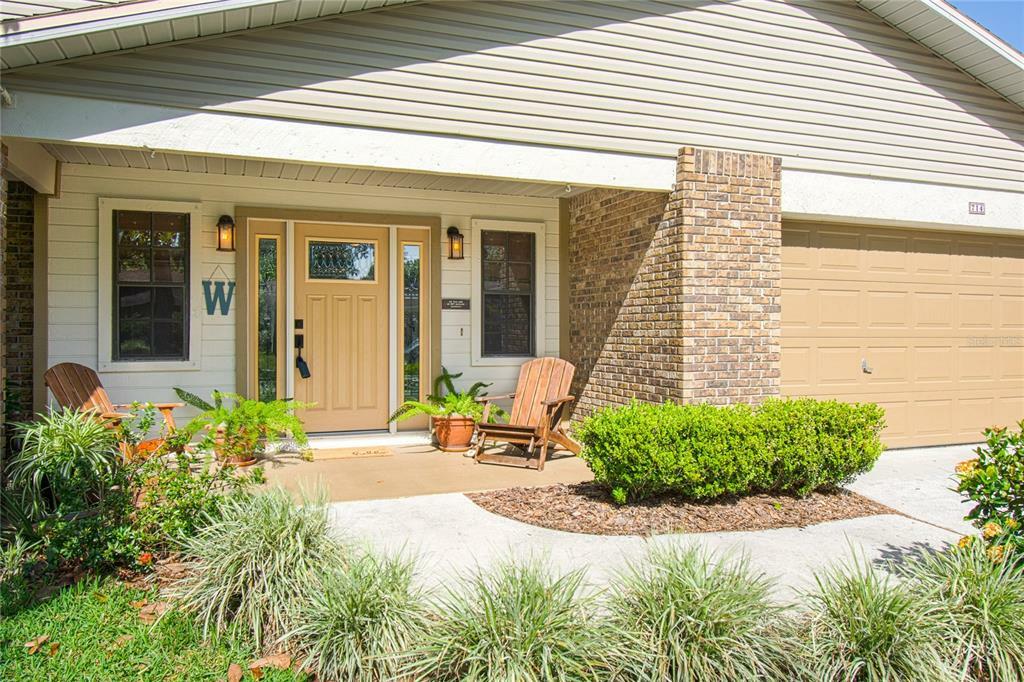 Property Photo: 714 Foxglove Place FL 33510