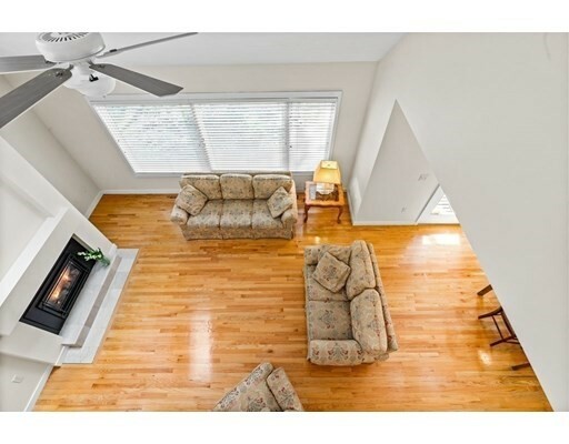 Property Photo:  45 Apple Valley Dr 45  MA 02067 