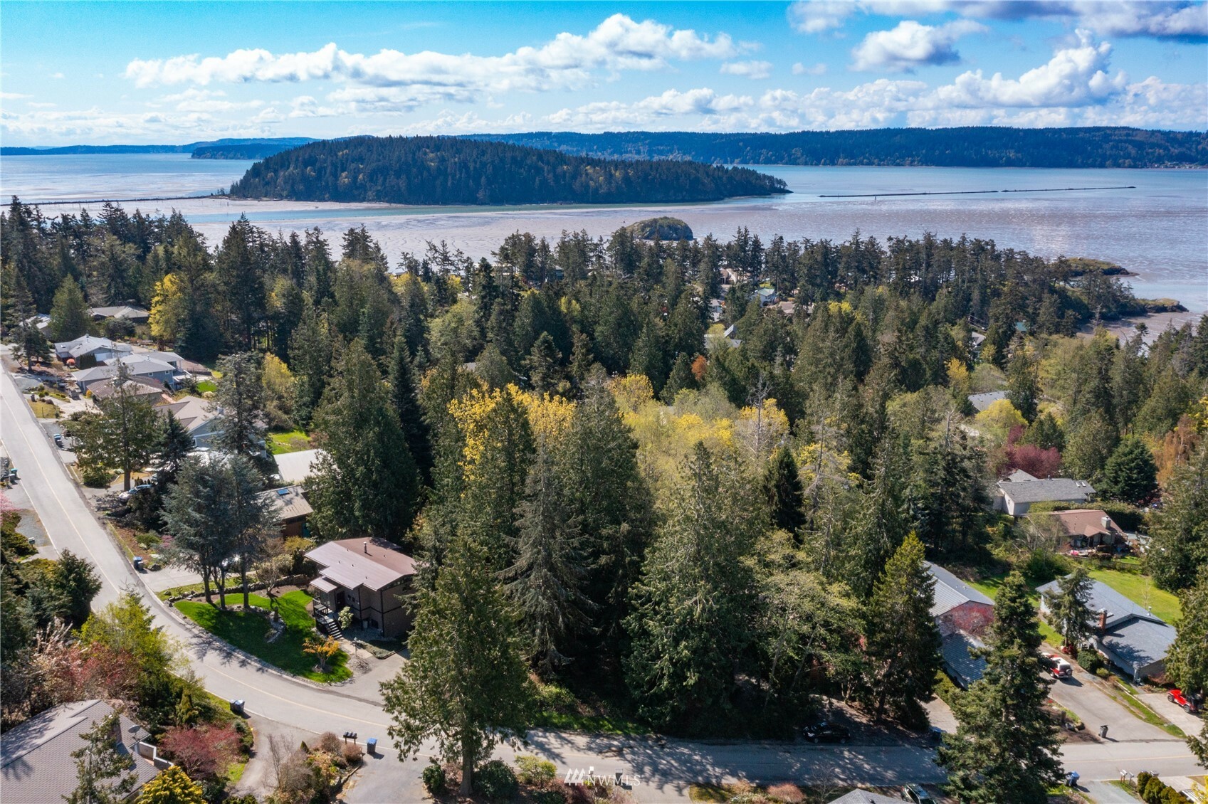 Property Photo:  792 Shelter Bay Drive  WA 98257 