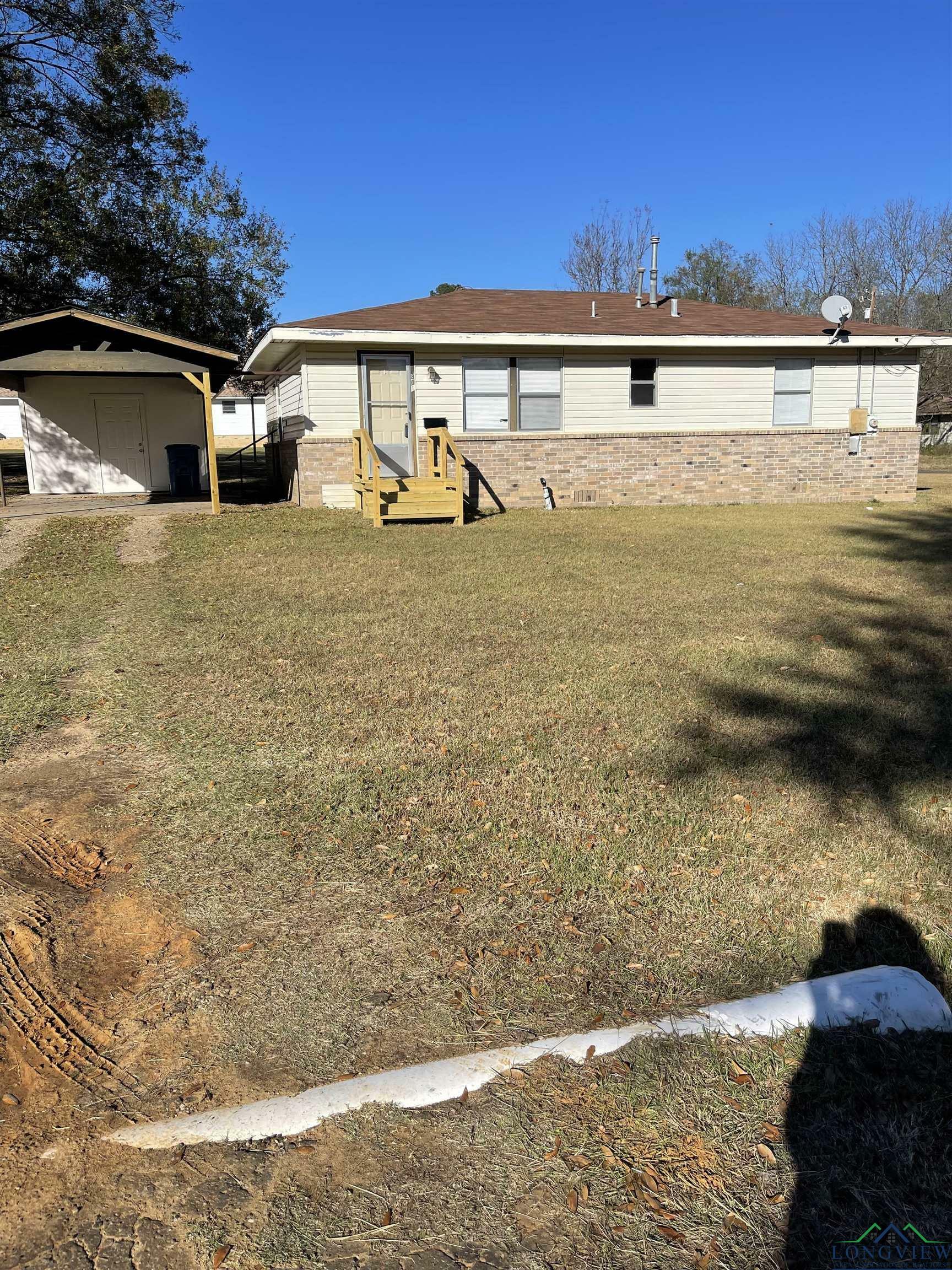 Property Photo:  801 N Culver  TX 75647 