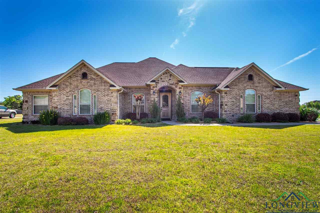 Property Photo:  210 Towering Oaks Haven  TX 75602 