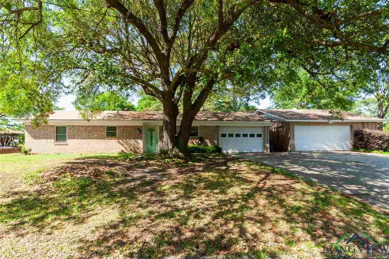 Property Photo:  1201 E Shepperd Drive  TX 75647 