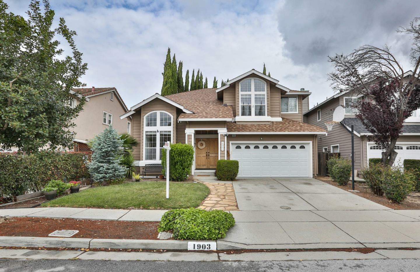 1903 Junesong Way  San Jose CA 95133 photo