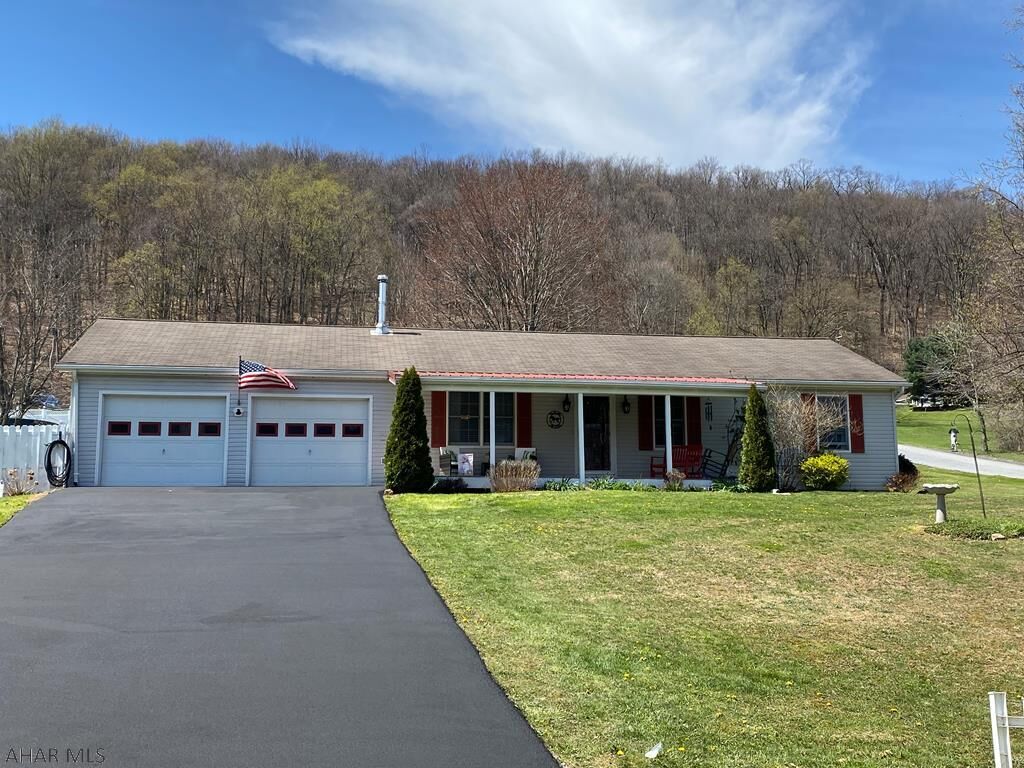 Property Photo: 191 Sunrise Terrace PA 15522