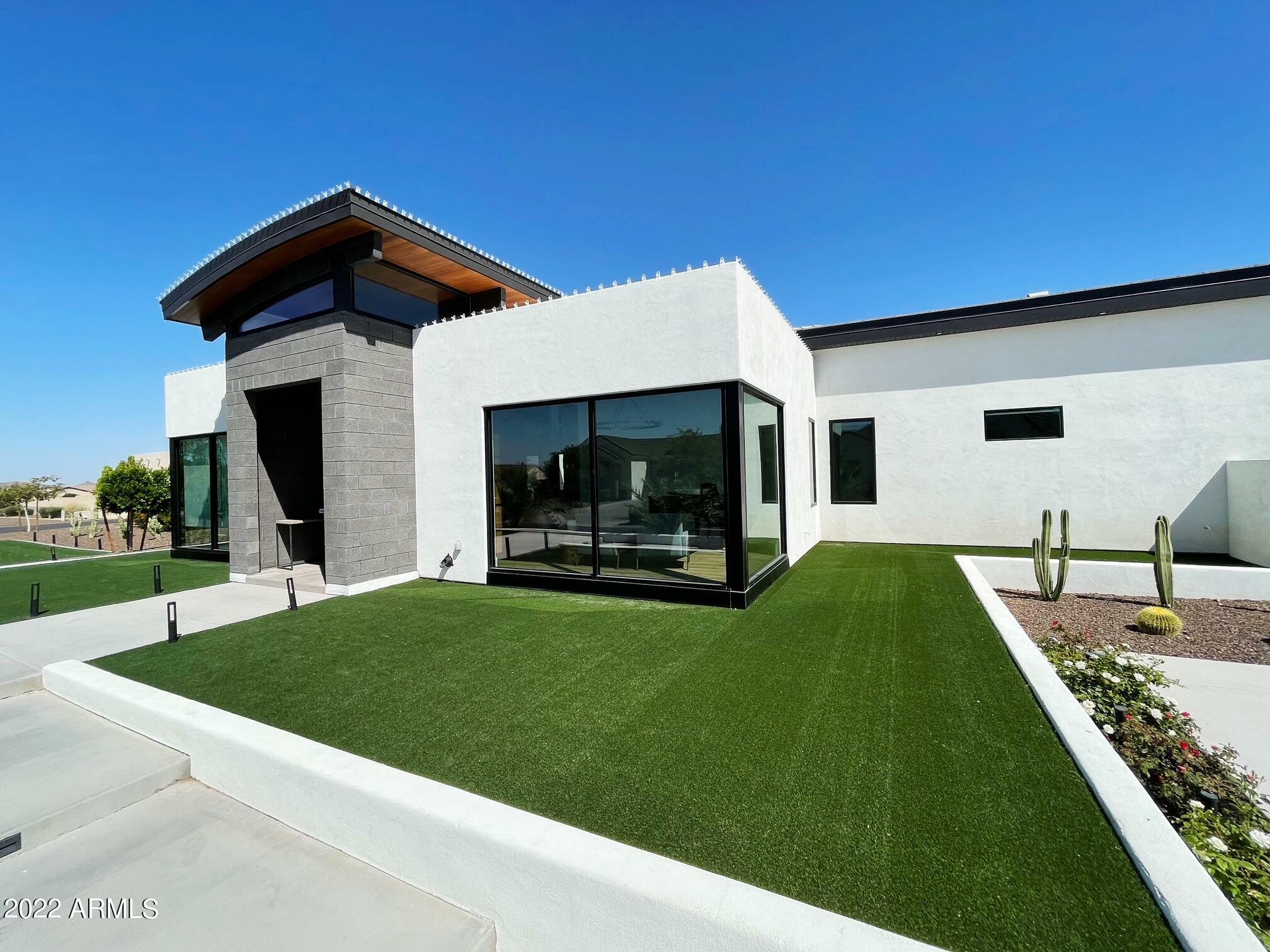Property Photo: 10136 W Staghorn Road AZ 85383