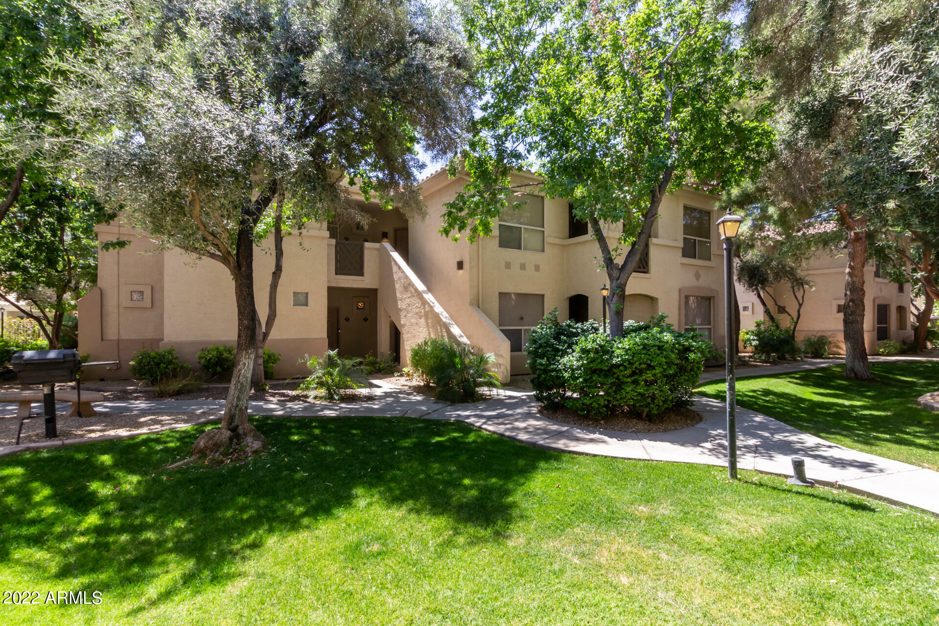 Property Photo: 9550 E Thunderbird Road 203 AZ 85260