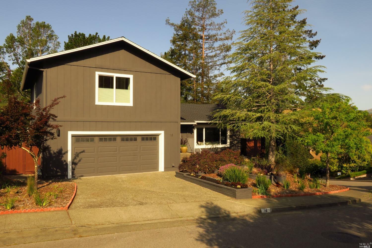 Property Photo: 18 El Pavo Real Circle CA 94903