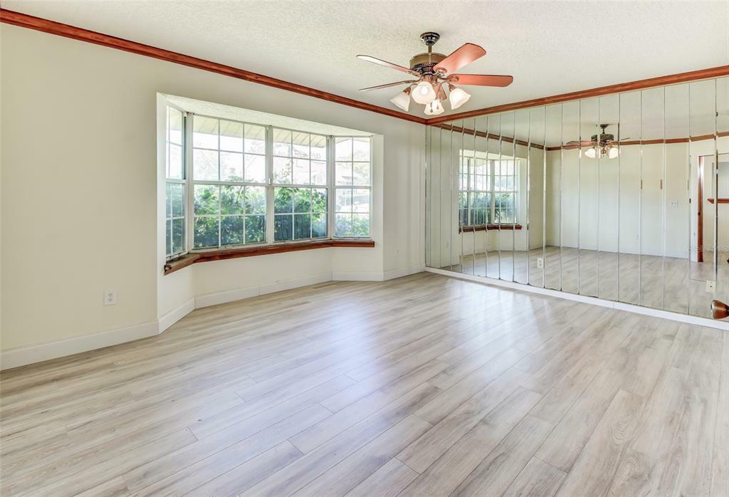 Property Photo:  322 Song Bird Road  FL 32713 