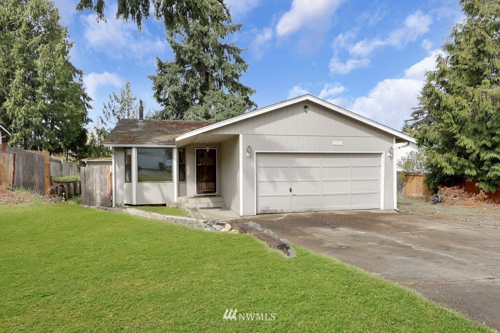 Property Photo:  15808 86th Avenue Ct E  WA 98375 