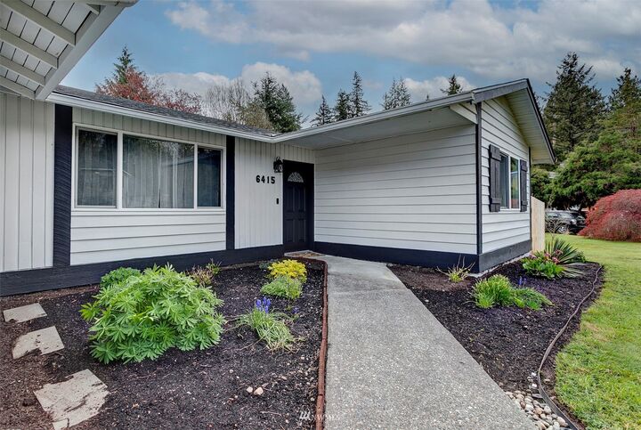 Property Photo: 6415 20th Drive NE WA 98271