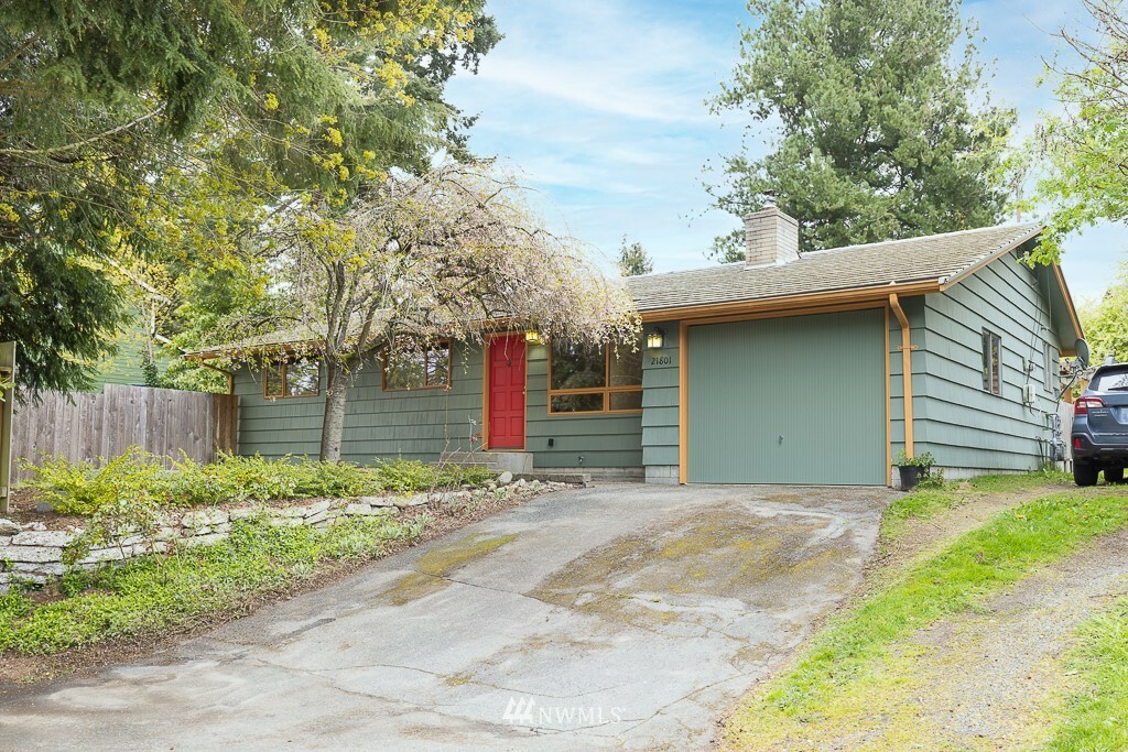 Property Photo:  21801 93rd Avenue W  WA 98020 