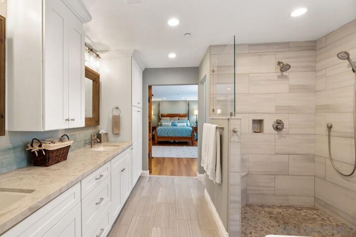 Property Photo:  9814 Fox Valley Way  CA 92127 