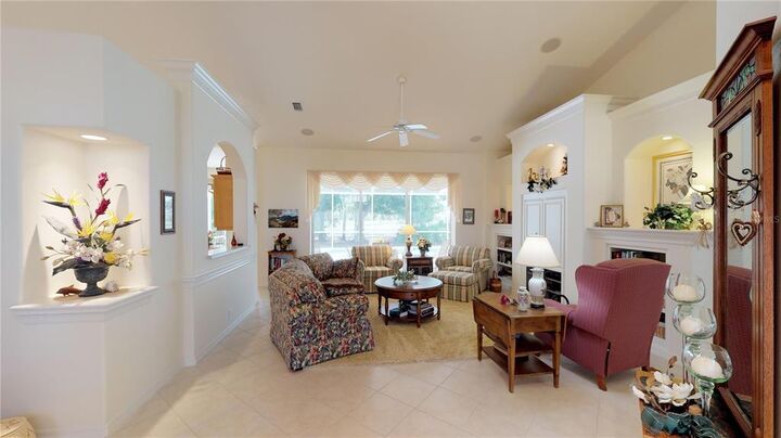 Property Photo: 1005 Grouse Way FL 34285