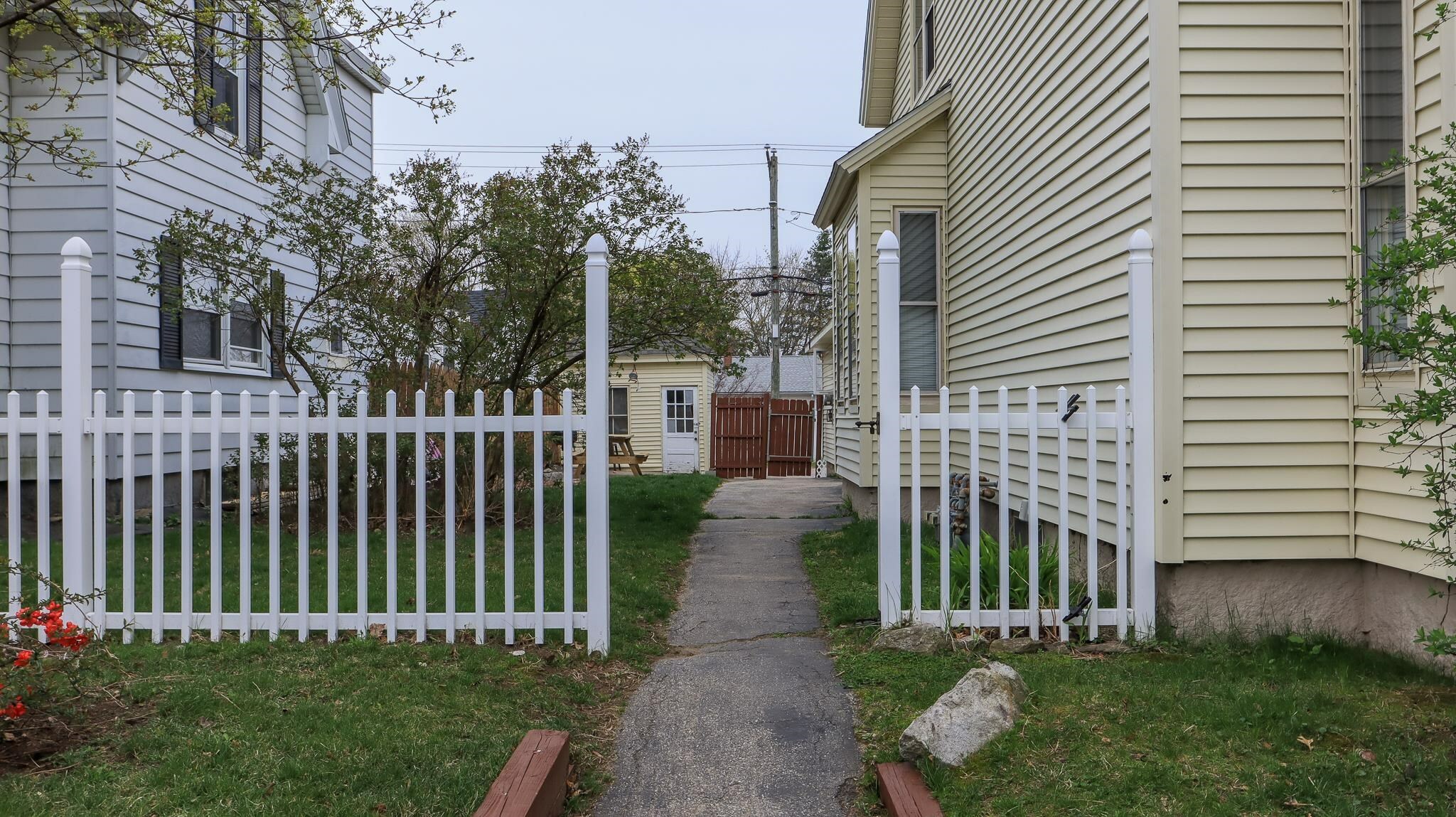 Property Photo:  327 Spruce Street  NH 03103-5966 