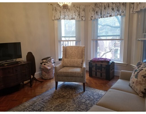 Property Photo: 190 Commonwealth 8 MA 02116