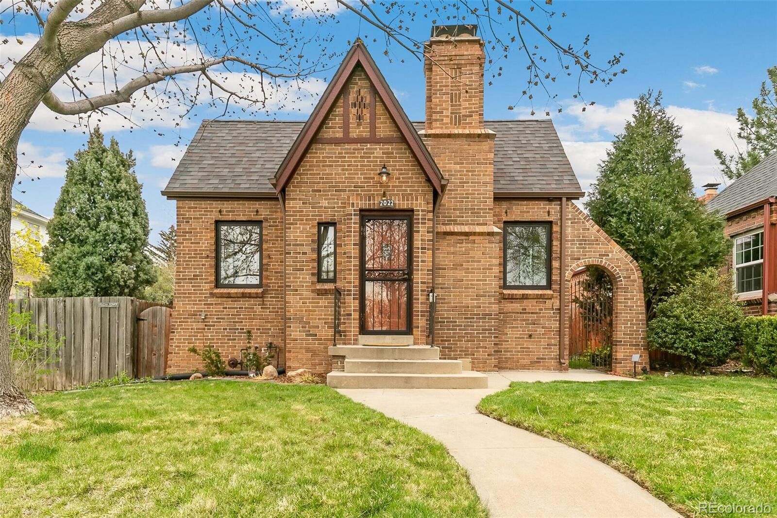 Property Photo: 2022 S Logan Street CO 80210