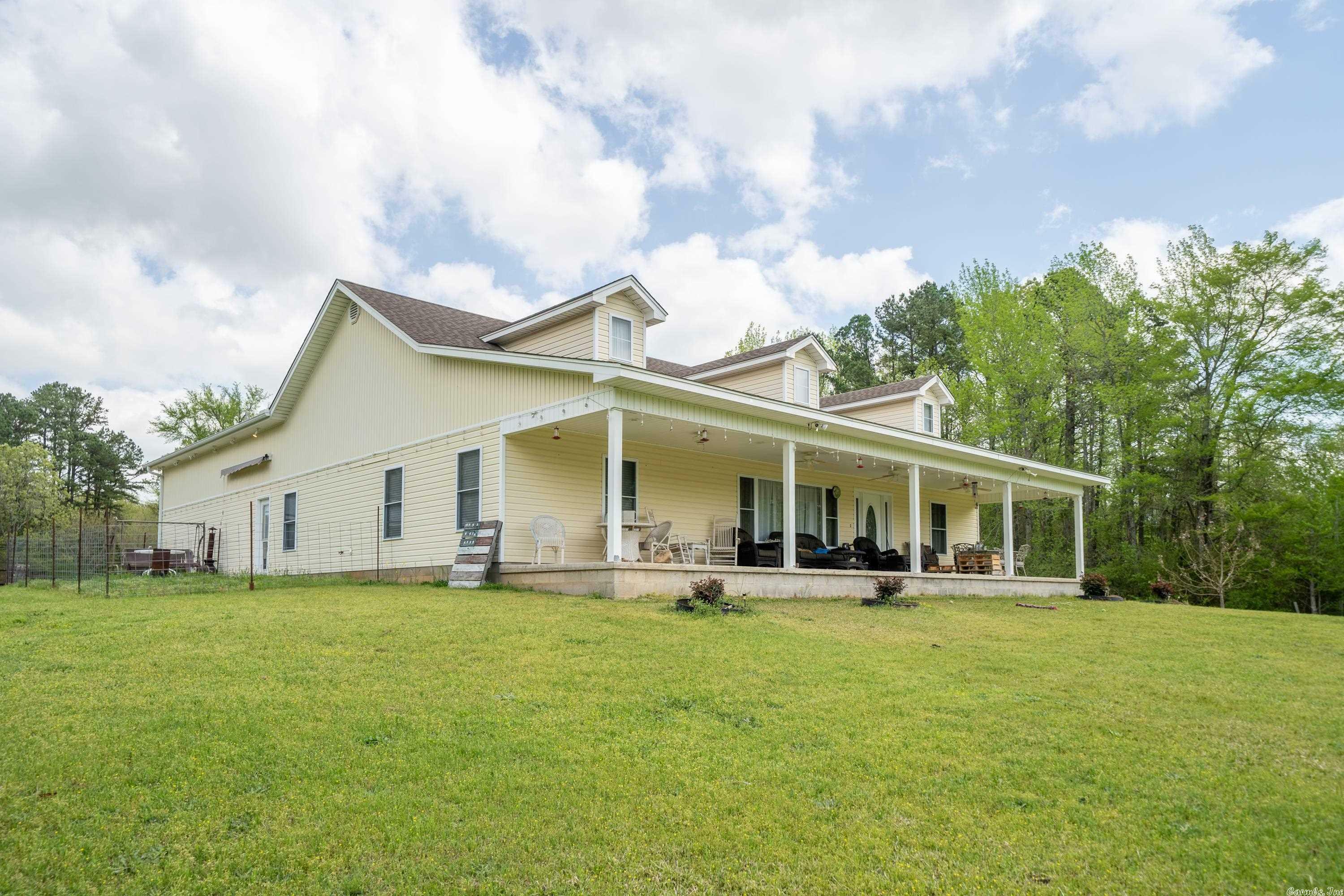 Property Photo:  1142 Walnut Valley  AR 71909 