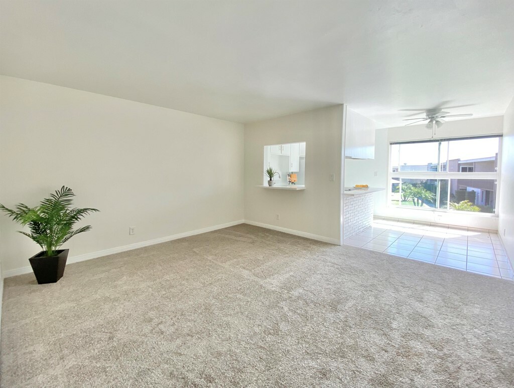 Property Photo:  285 Moss Street 15  CA 91911 