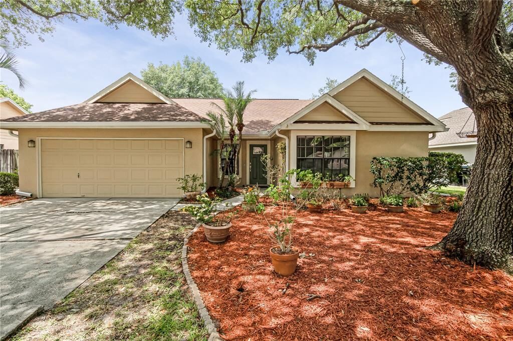 Property Photo:  1810 Cypress Ridge Drive  FL 32825 