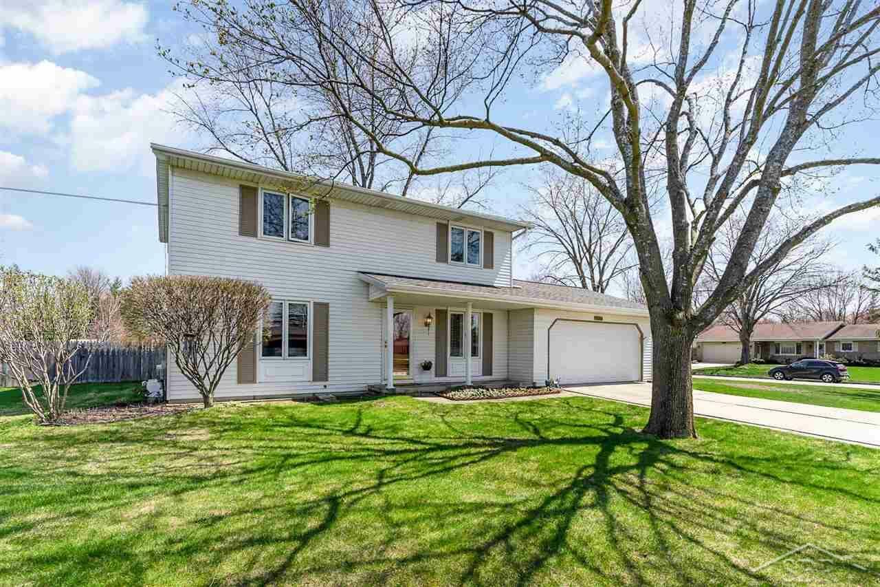 Property Photo:  5200 Loganberry Drive  MI 48603 