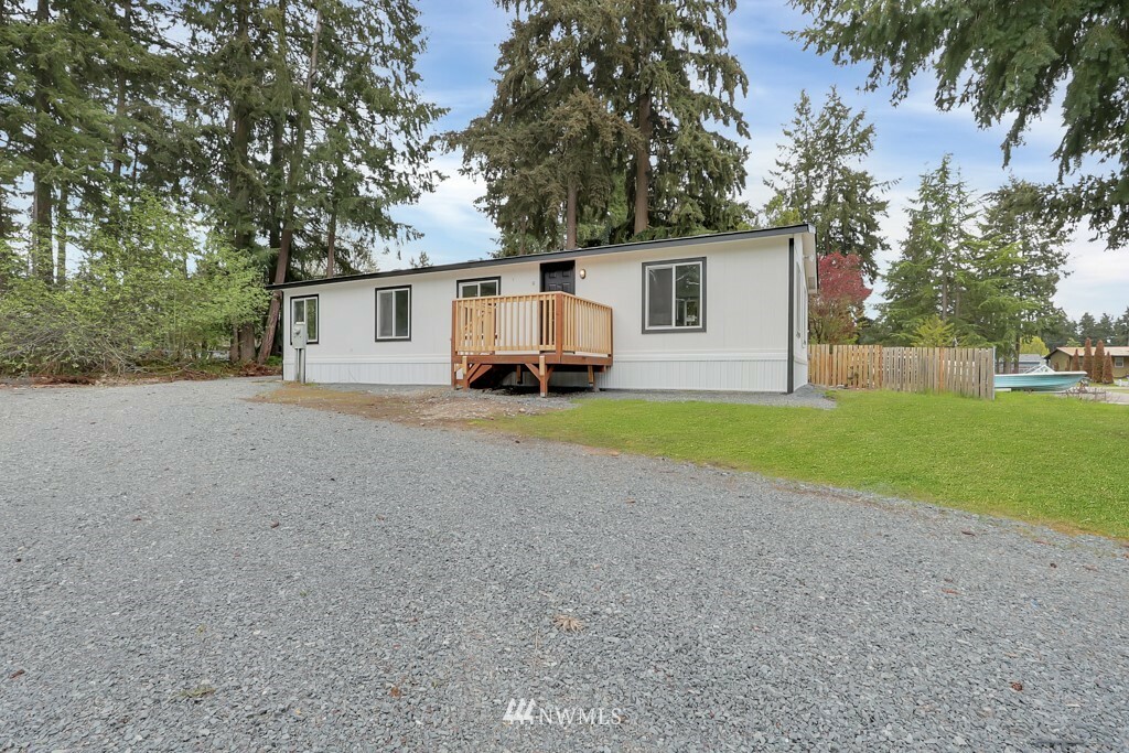 Property Photo: 23213 48th Avenue Ct E WA 98387