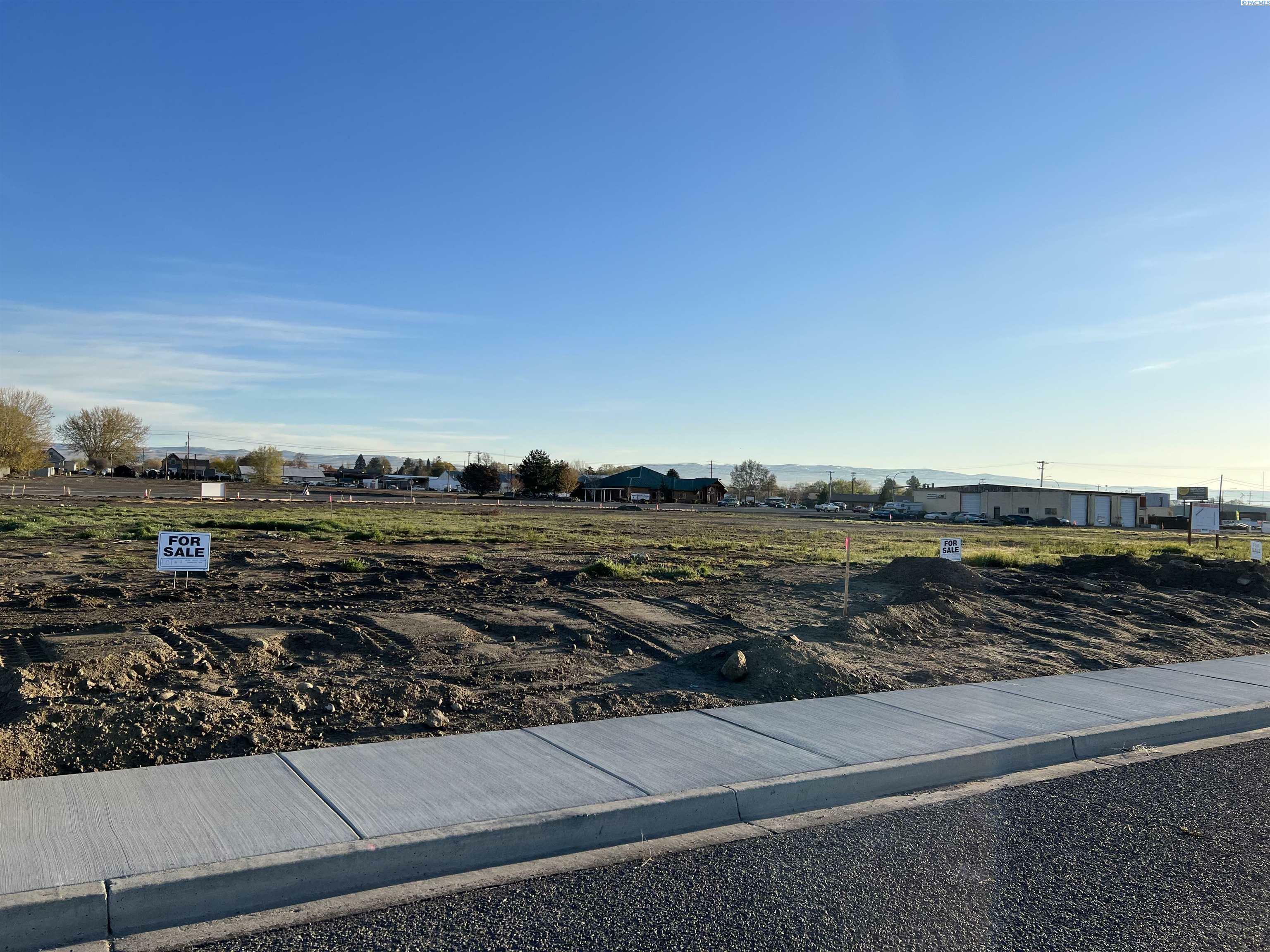 136 Homer Street  Sunnyside WA 98944 photo