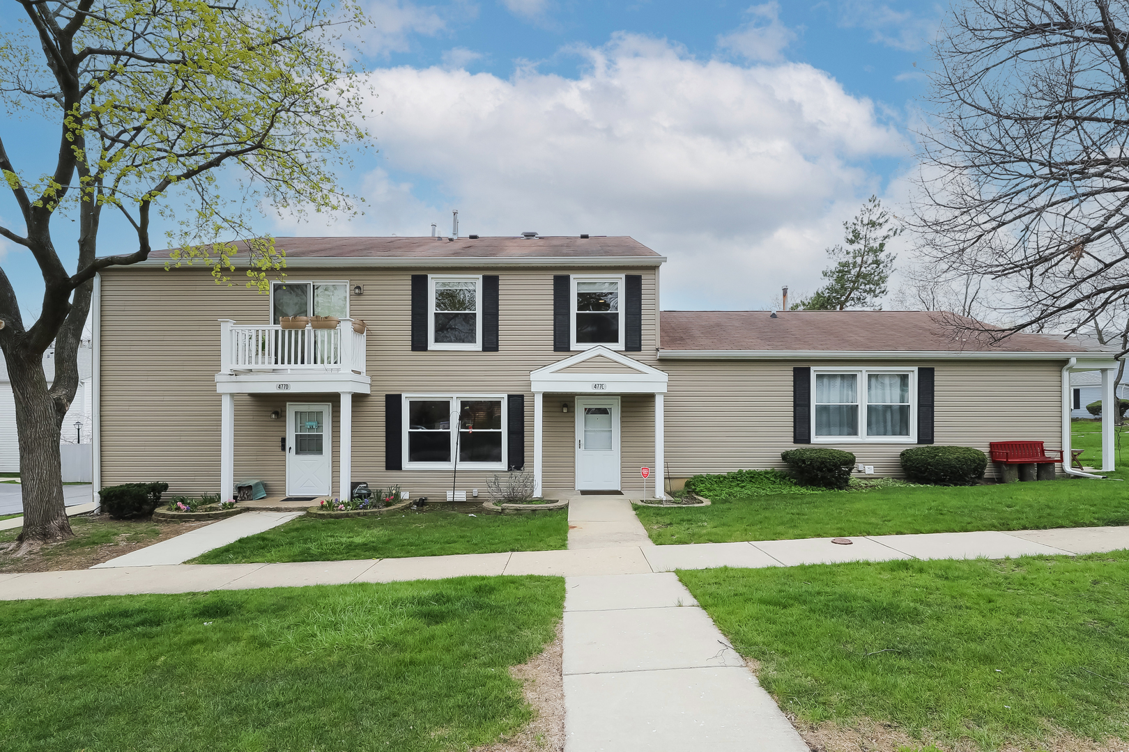 Property Photo:  477 Sidney Avenue C  IL 60139 