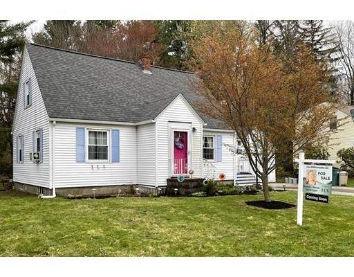 Property Photo:  18 Stoneleigh Rd.  MA 01520 