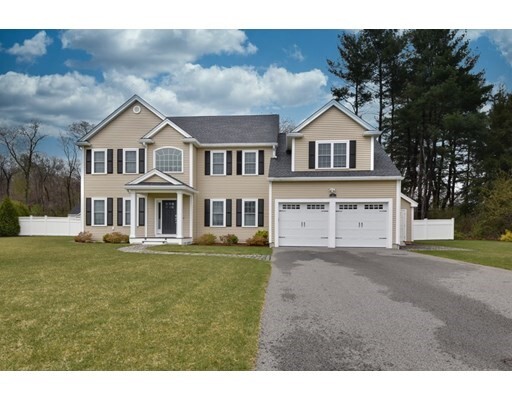 Property Photo: 6 Fieldstone Way MA 01701