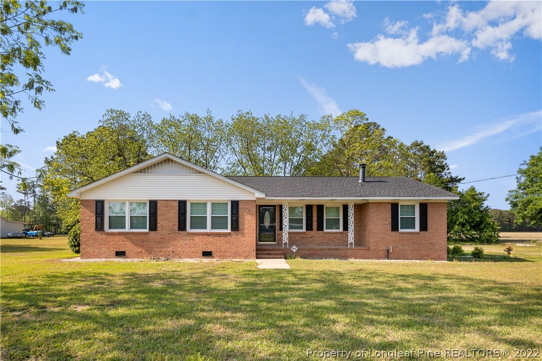 Property Photo:  550 Old Maxton Road  NC 28376 