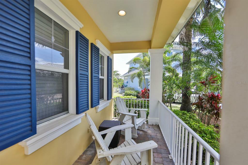 Property Photo:  5617 Seagrass Place  FL 33572 
